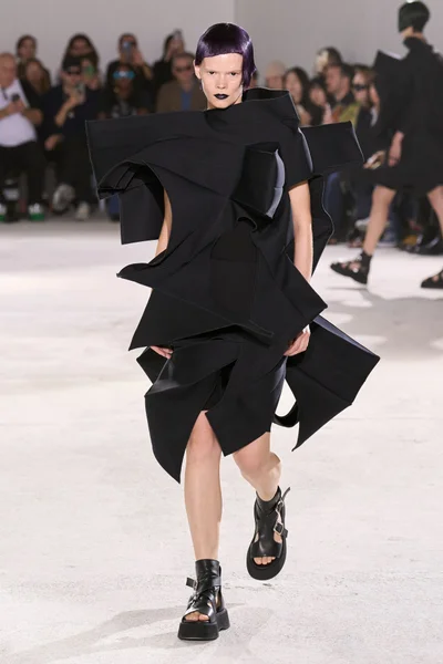 Look 4